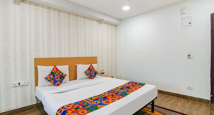 FabHotel Moro Rohini Sector 11 Room Type - Deluxe Room