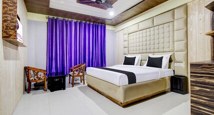 Hotel Grand Ali Room Type - Deluxe Room