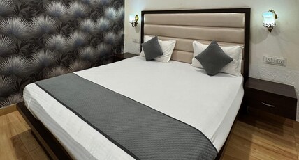 The Sparkle Room Type - Deluxe Room