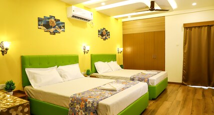 Arooba Residency Calangute Room Type - Family Room with Balcony