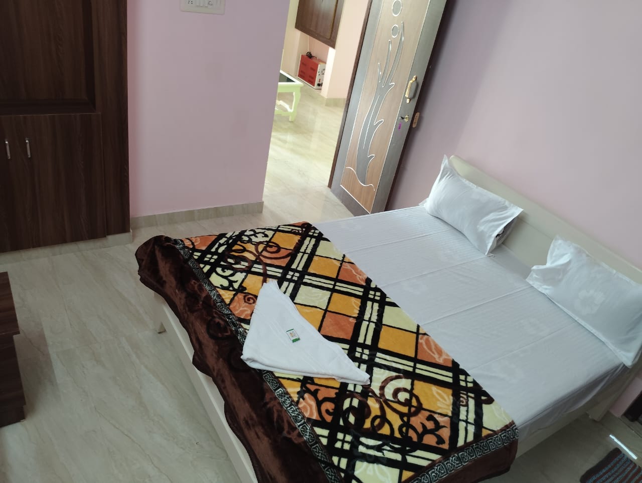 RK Home - Tap to explore photos