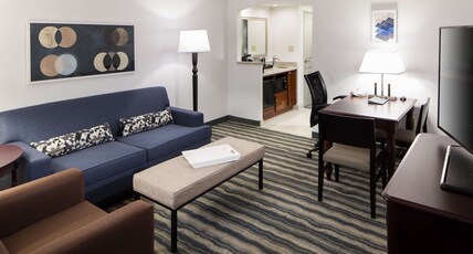 Embassy Suites Tampa - Brandon Room Type - 2 DBLS PREMIUM STE NOSMOK