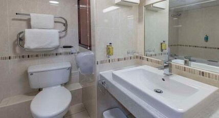 Best Western Wakefield Hotel St Pierre Room Type - 1 Double 2 Single Beds, Non-Smoking, Family Room Best Western Wakefield Hotel St Pierre Room Type - 1 Double 2 Single Beds, Non-Smoking, Family Room