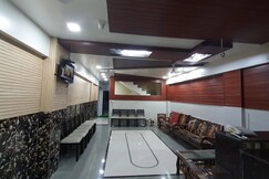 Shiv Darshan Lodge Barshi