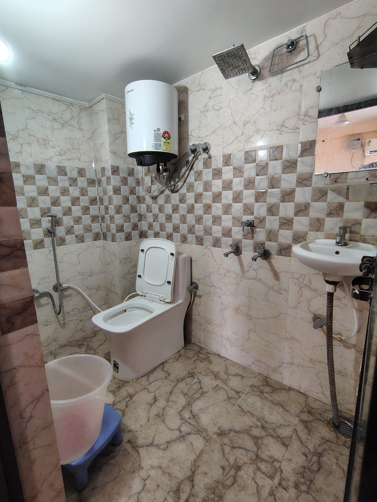 Shri Sitaram Paying Guest House - Tap to explore photos