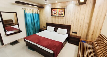 Hotel Shiva Room Type - Deluxe AC
