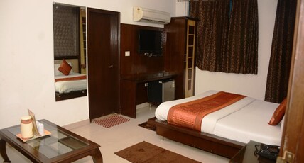 Hotel Delhi Heart Room Type - Super Deluxe executive room Hotel Delhi Heart Room Type - Super Deluxe executive room