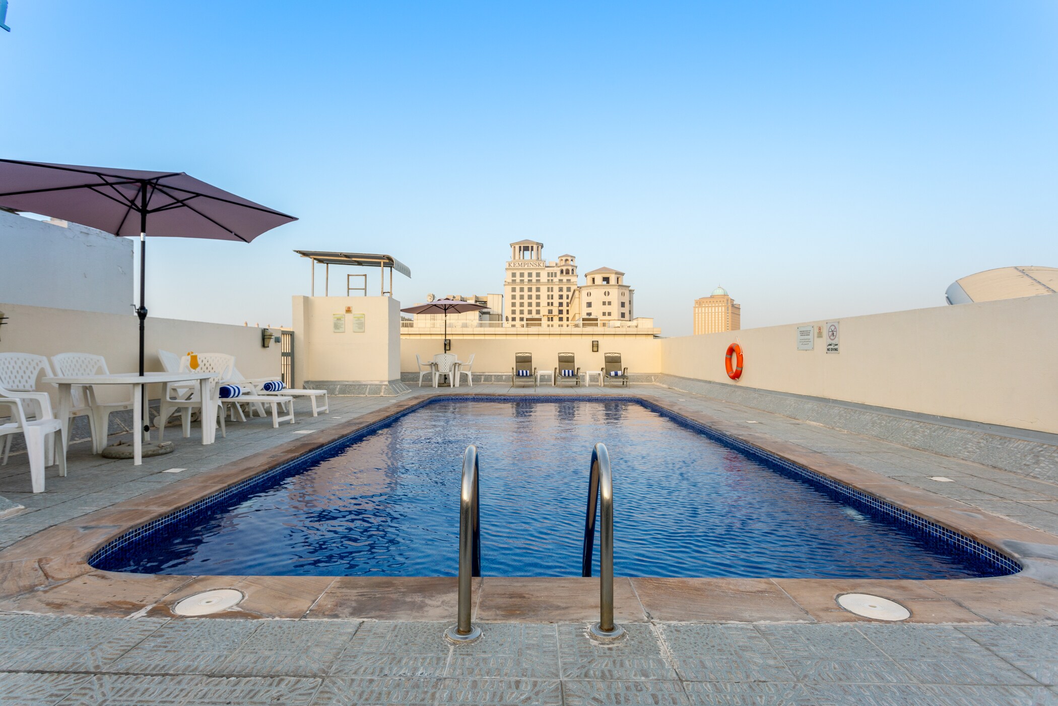 Auris Boutique Hotel Apartment - Tap to explore photos