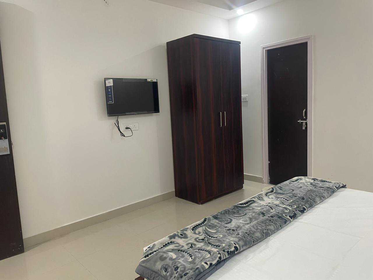 Hotel O Jwala - Tap to explore photos