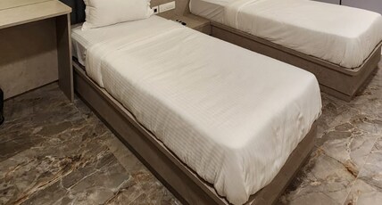 Hotel Peace International Room Type - TWIN BEDROOM