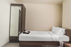Super Townhouse Marina