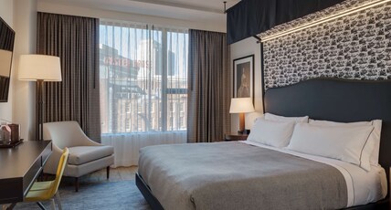 Canopy by Hilton Boston Downtown Room Type - 1 KING BED ROOM