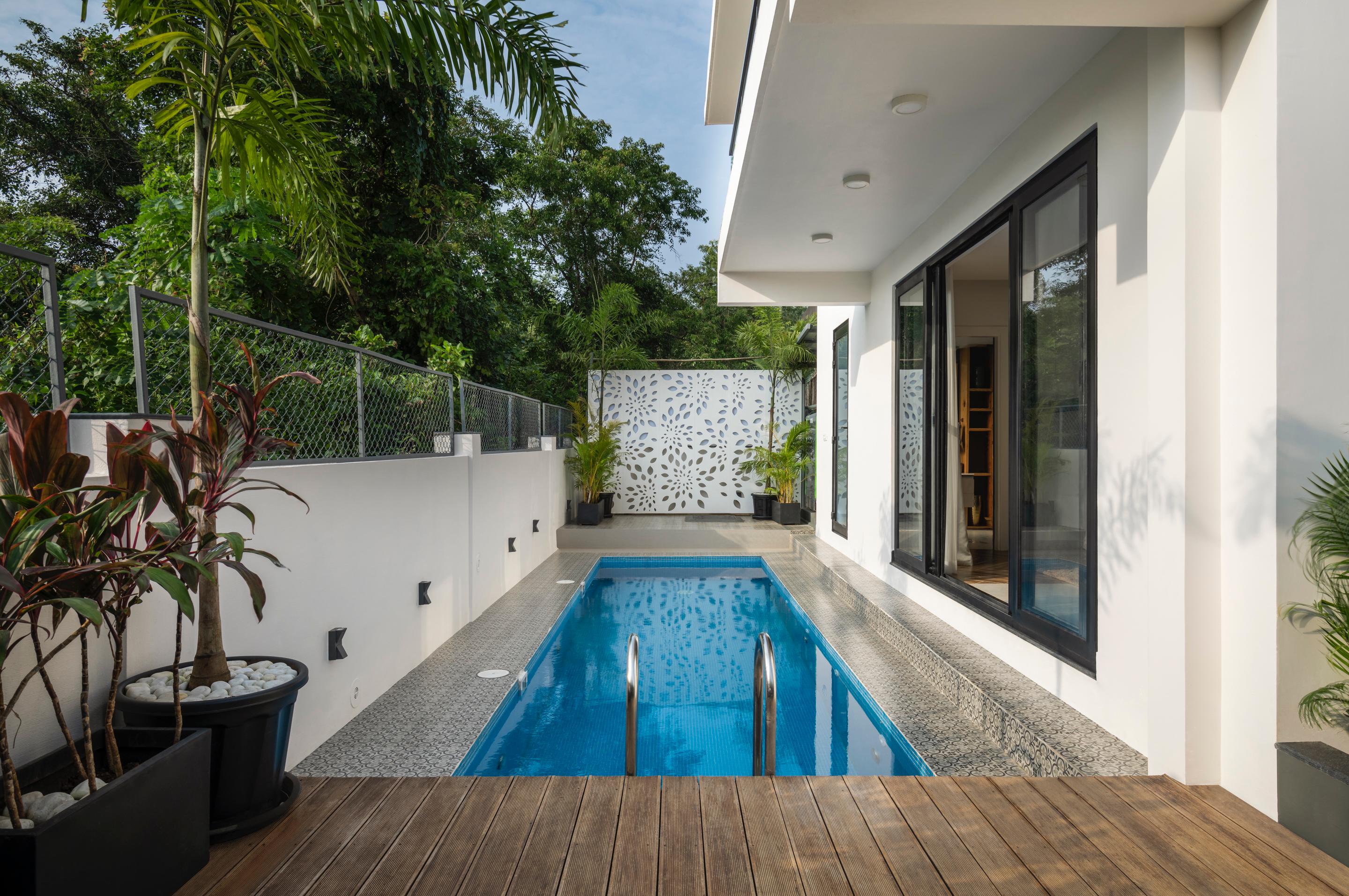 Luxcape Villas - Tap to explore photos