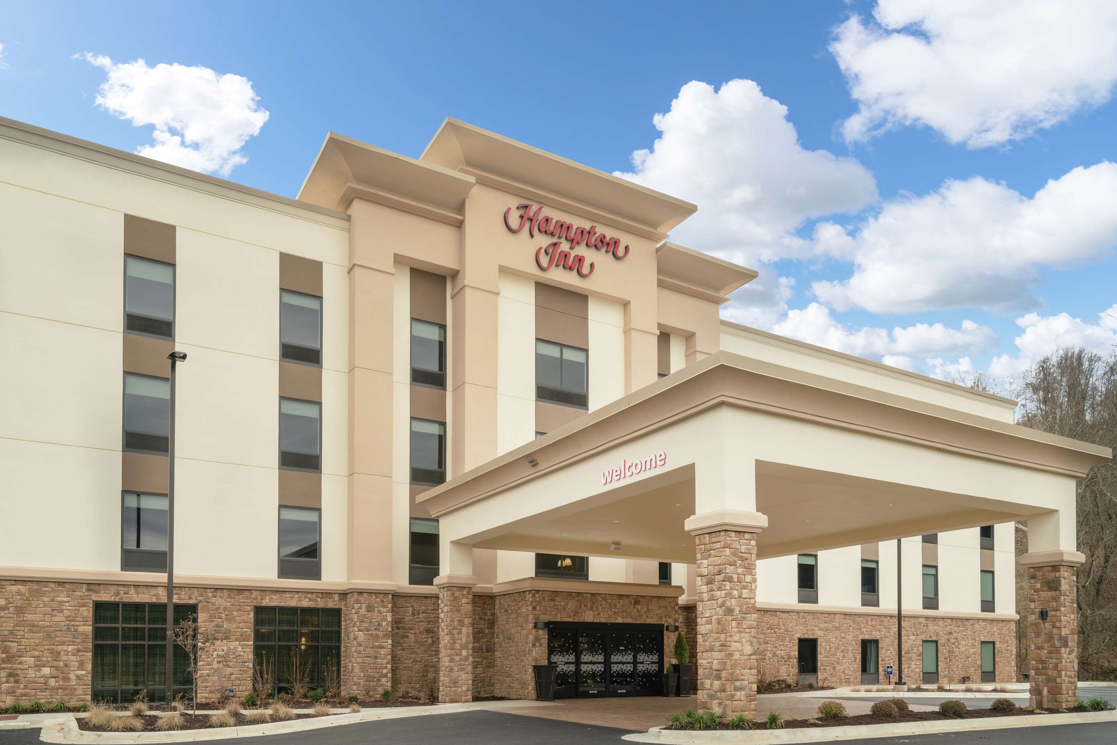 Hampton Inn Weston - Tap to explore photos