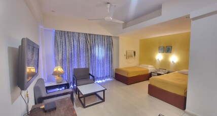 Hotel Bluehill Room Type - Executive Deluxe Twin Bed Room