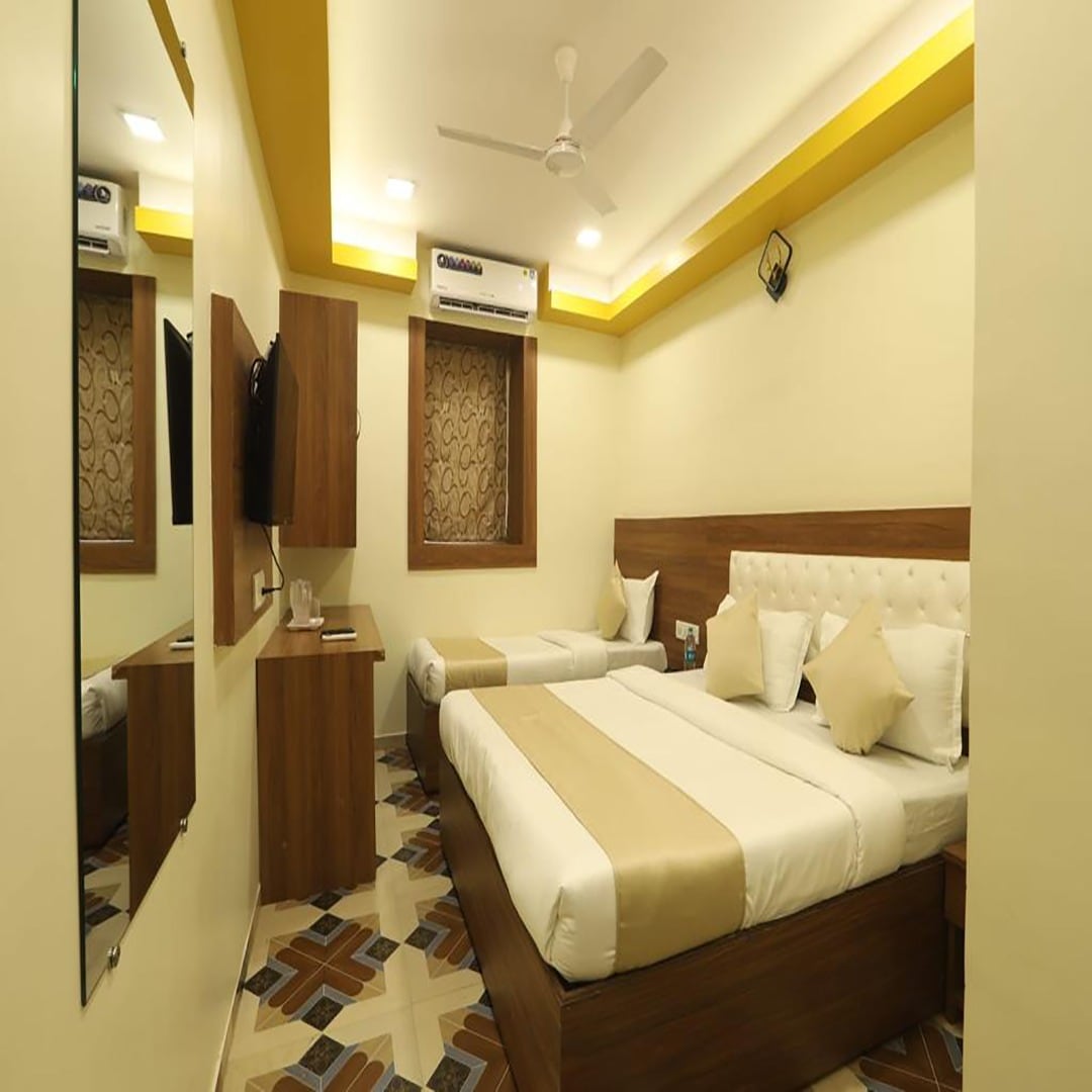 Hotel Jodiya Near CST - Tap to explore photos