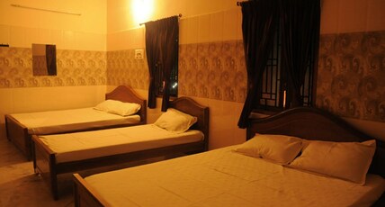 Vasavi Cottage Room Type - Deluxe Five Bedroom AC