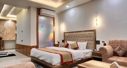 Ushma Wellnes Retreat Room Type - Luxury Room With Mountain View