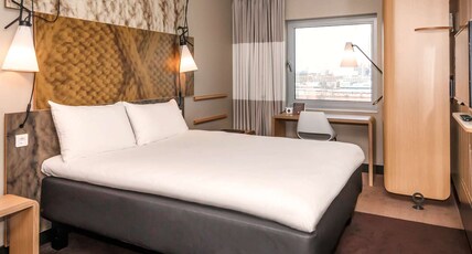 Ibis Amsterdam City West Hotel Room Type - Room for one or two people with our new ibis beds Ibis Amsterdam City West Hotel Room Type - Room for one or two people with our new ibis beds