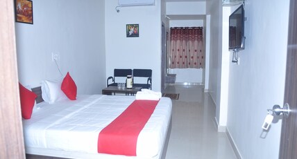 Hotel WILD FLOWER Room Type - Deluxe AC Room