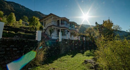 Alt Life Stays - Dharamkot Mcleodganj Room Type - Mixed Dorm | Bed in 4 Bed Room