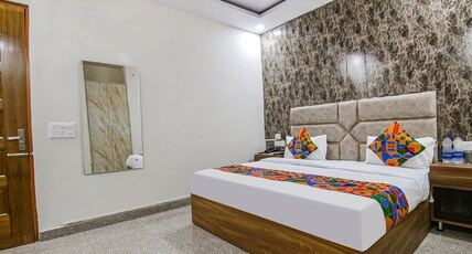 FabHotel South Crown Room Type - Deluxe Room