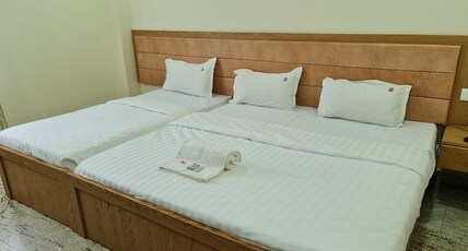 Vijay Shree inn Room Type - Deluxe Triple Room