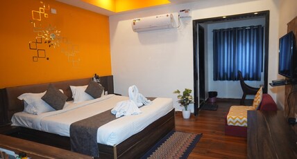 HOTEL SRIVEDA Room Type - Deluxe Ac Room