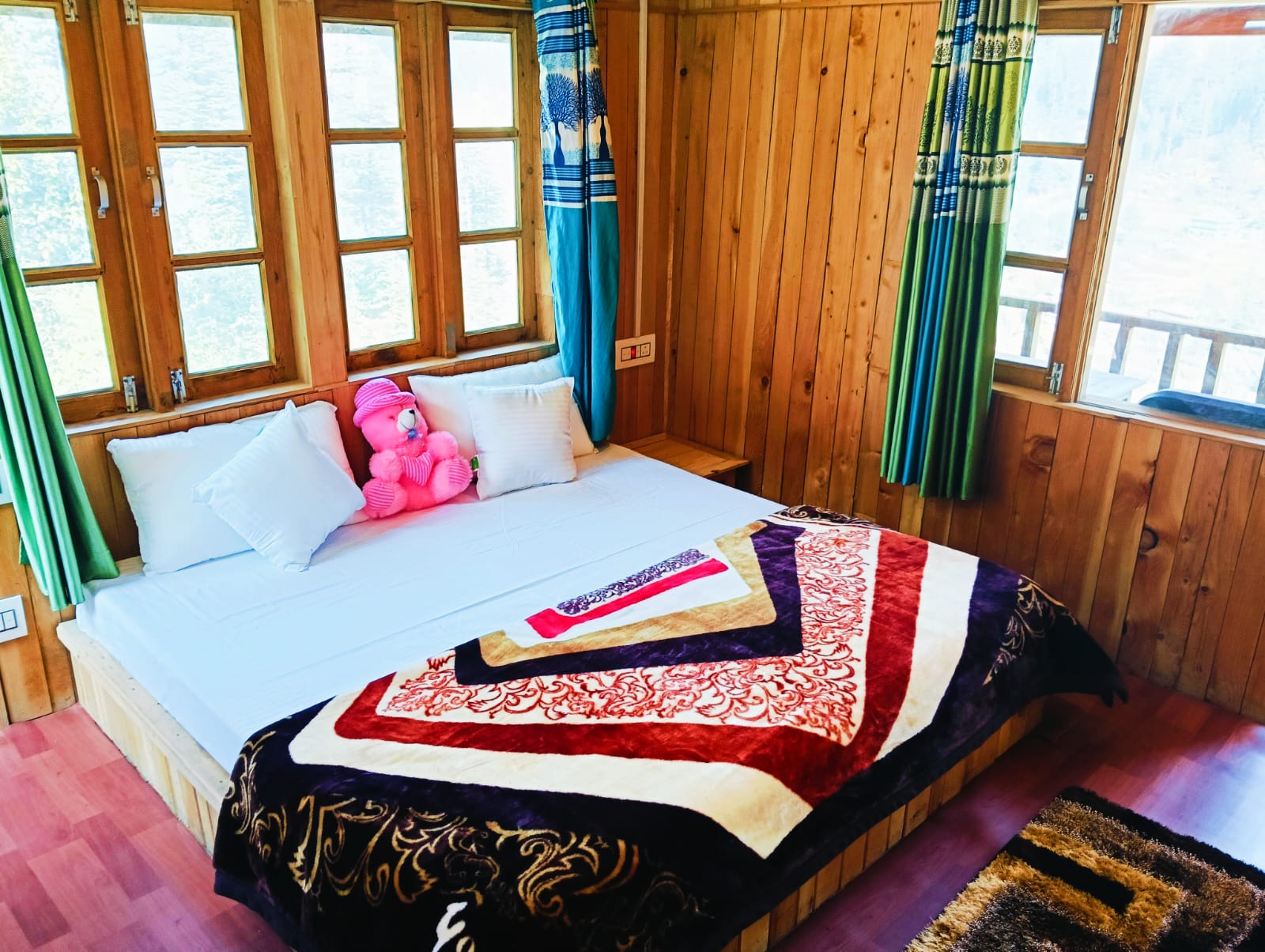 Narender Homestay Jibhi - Tap to explore photos