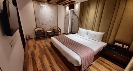 HOTEL ANCHORAGE Room Type - DELUXE ROOM