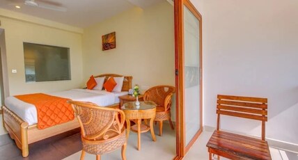Edassery Sealine Room Type - Deluxe Lake Facing Room