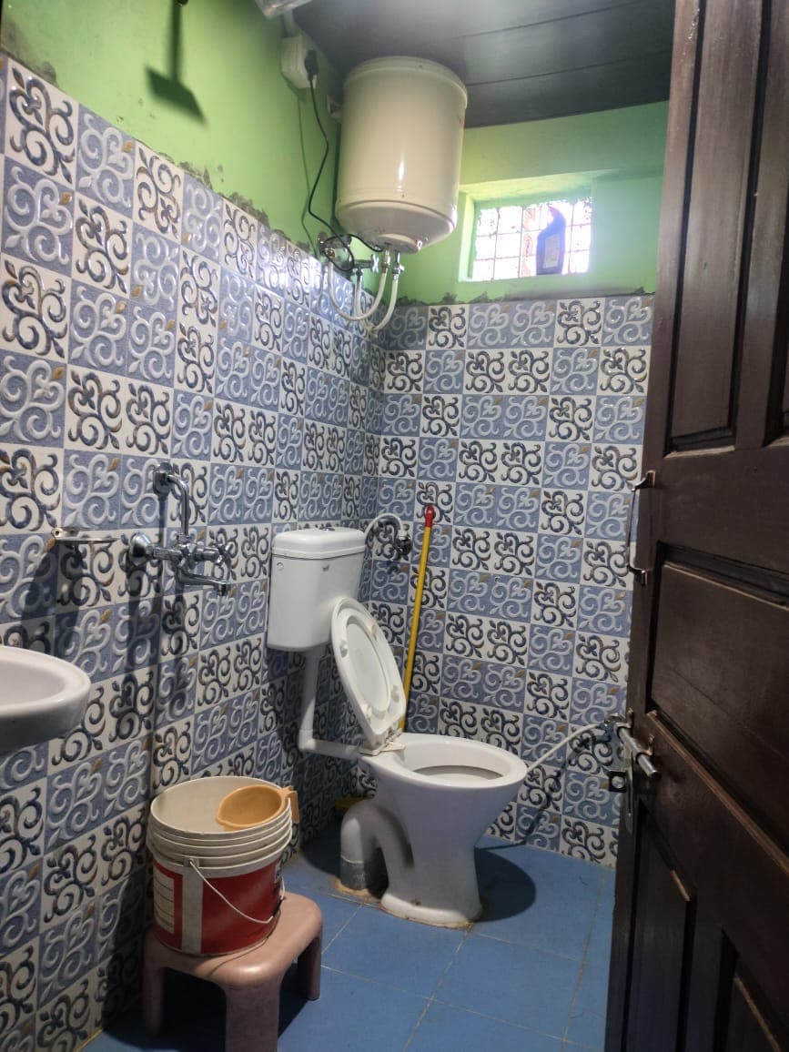 Om Shanti Home Stay - Tap to explore photos
