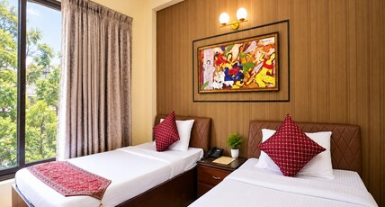 Enkay Residency V Block-Cyber City Room Type - Deluxe Twin Room with Balcony