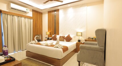 Balkrishna palace Room Type - THE EXECUTIVE (Balcony with Morning beautiful view)