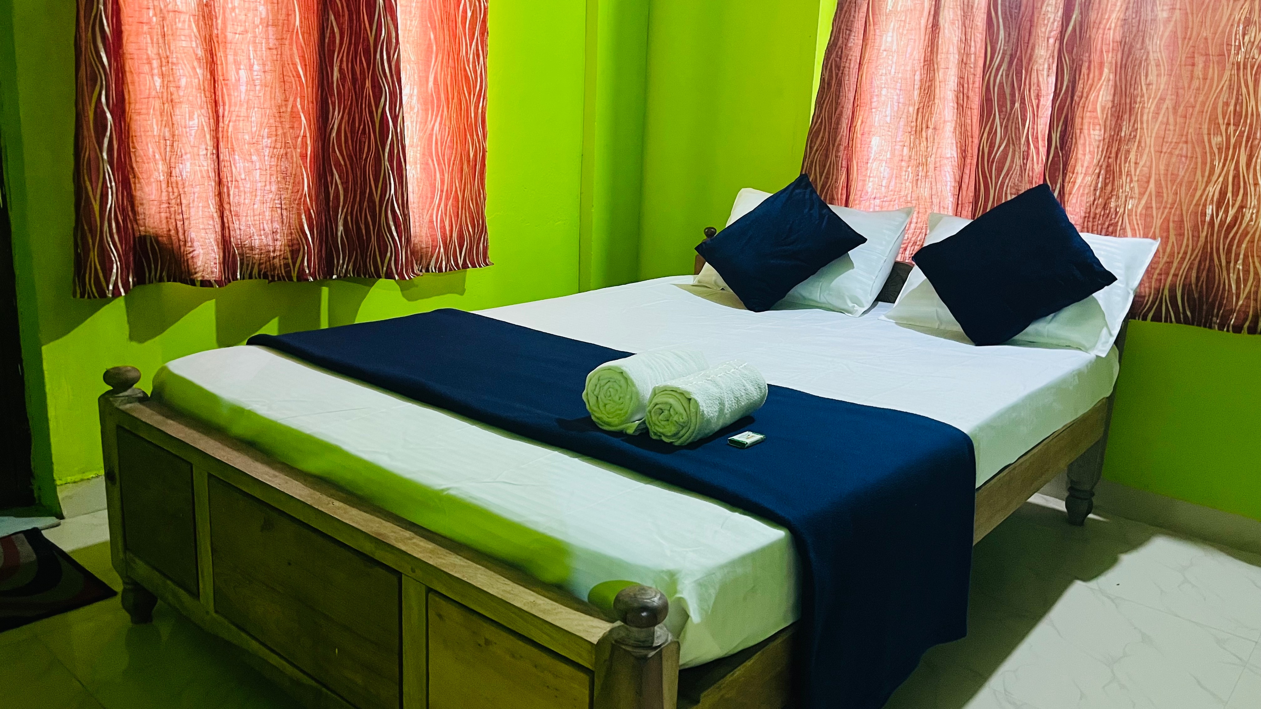 Riverside homestay - Tap to explore photos