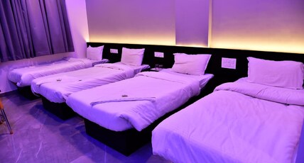 Hotel President Palace Lodging And Boarding Room Type - 4 Bed AC Room
