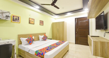 FabHotel White House Residency Room Type - Deluxe Room