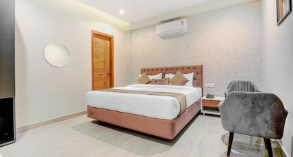 Hotel AK Continental Zirakpur - Chandigarh Room Type - Deluxe Room Hotel AK Continental Zirakpur - Chandigarh Room Type - Deluxe Room