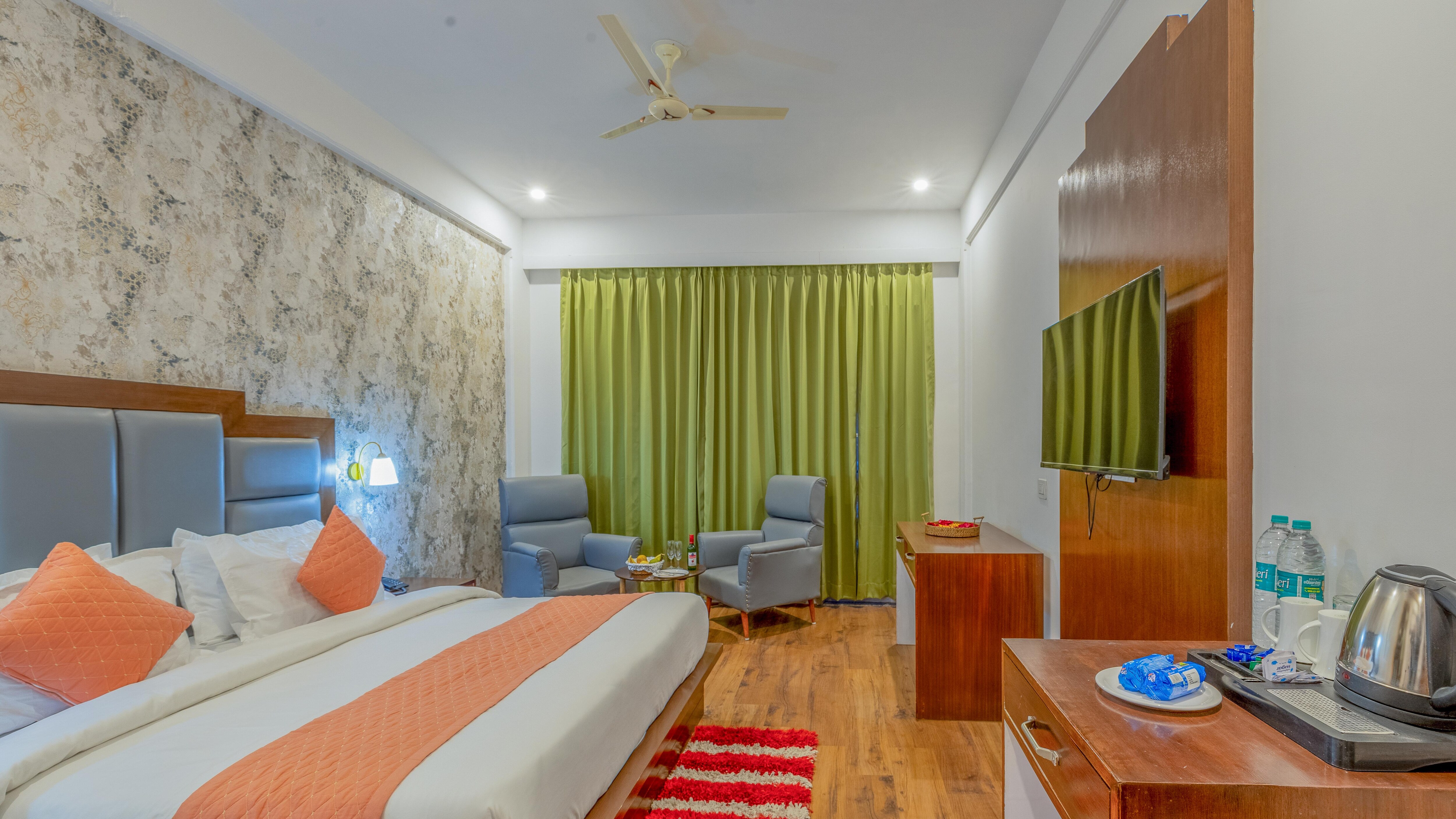 Hotel Hyacinth Manali By Royal Collection Hotels - Tap to explore photos