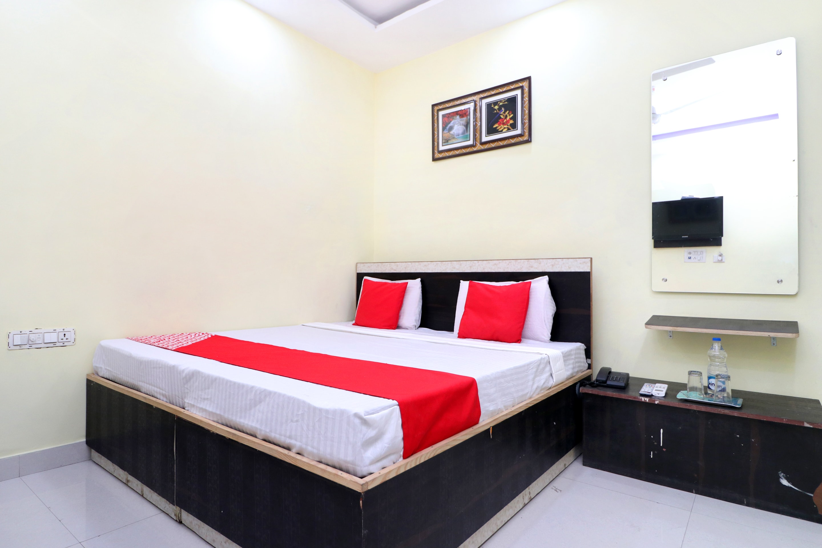 Hotel O Gian Residency - Tap to explore photos