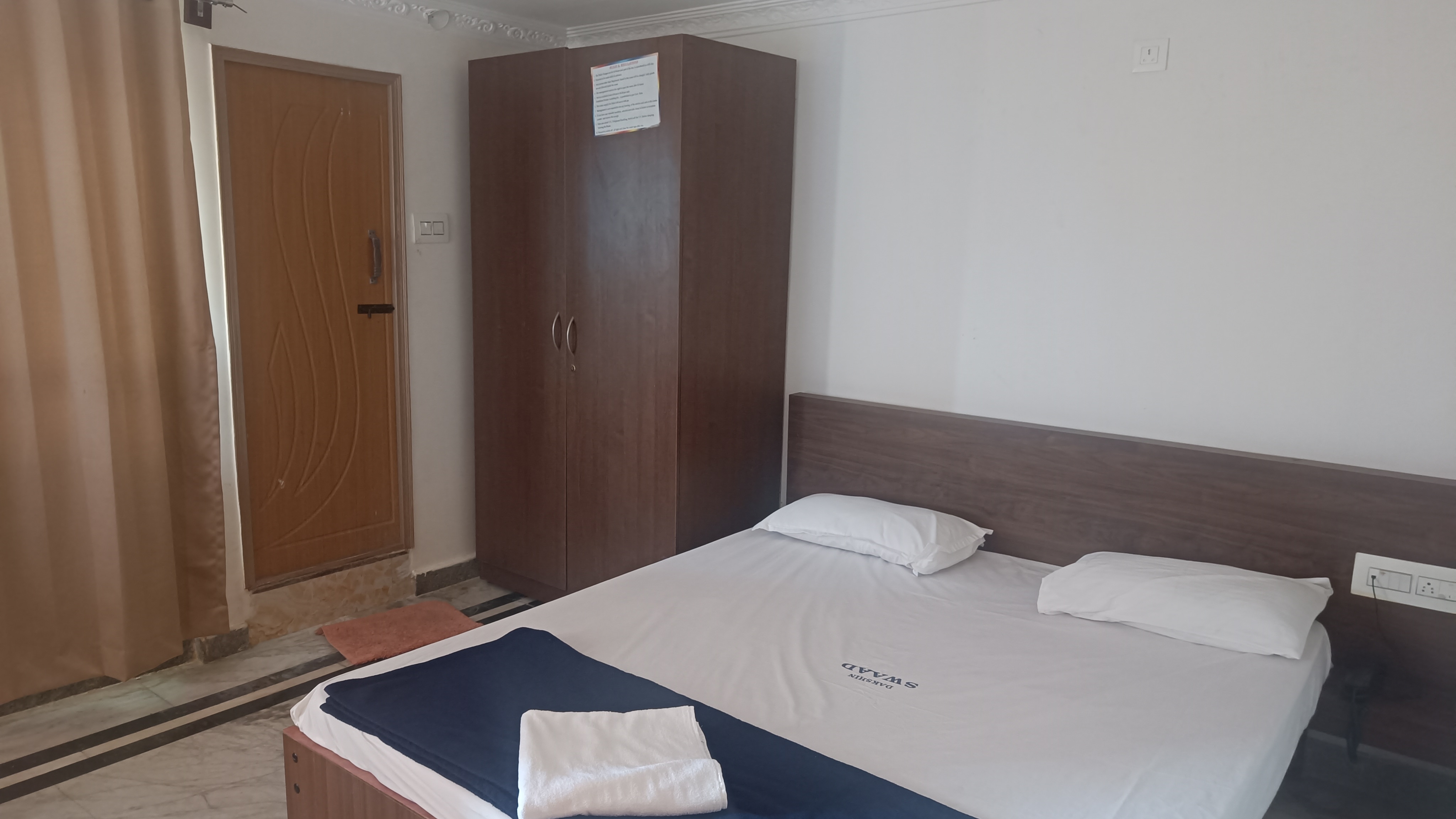 DAKSHIN SWAAD BOARDING AND LODGING - Tap to explore photos