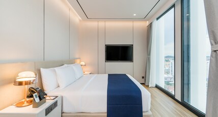 Arbour Hotel and Residence Room Type - Premier City View