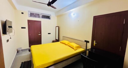 Octave Stay | Lamb Road Uzan Bazar Room Type - Non AC Standard Room