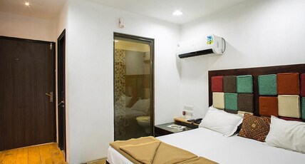 Vishala's The Raj Kesar Regency Room Type - Terrace Room -Lake View