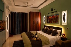 Address of SQube Suite | Luxury Studio | North Eye, Noida