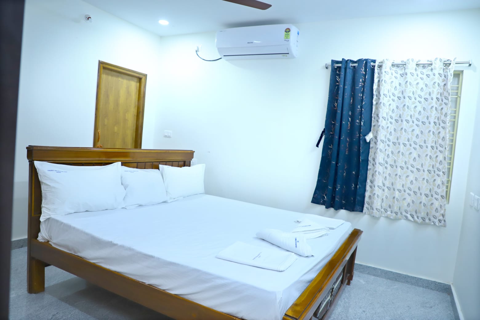 Tirupati Balaji Homestay - Tap to explore photos