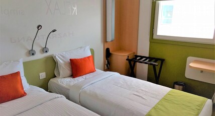 Ginger Lucknow Room Type - Twin Room