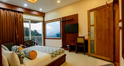 Aveda Munnar  Mountains and Mist Room Type - Mountain View Cottage with Balcony
