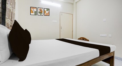 Hotel O Kunjaban residency Barang Junction Room Type - Classic