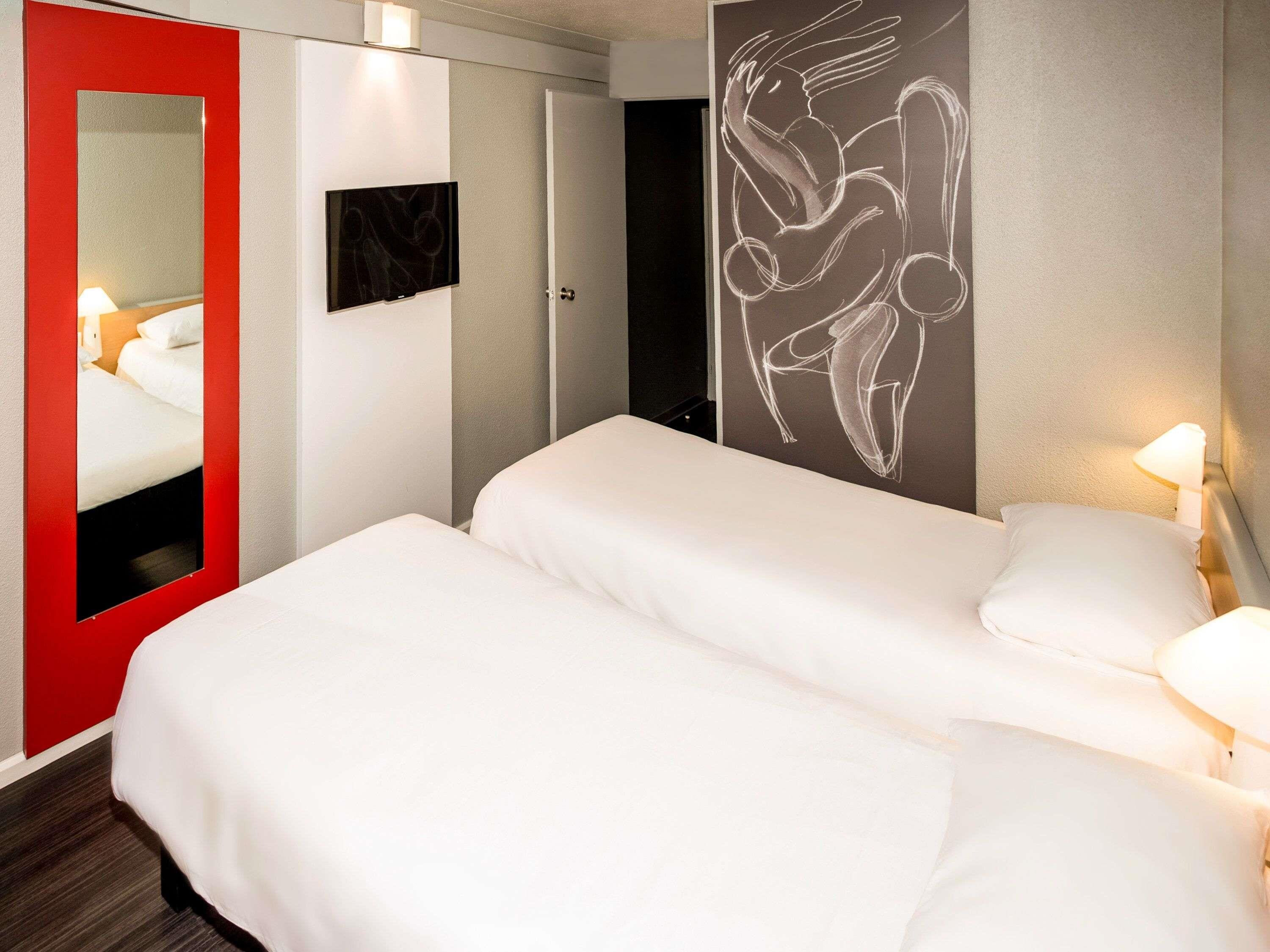ibis Nimes Ouest - Tap to explore photos